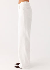 Back Again Straight Leg Denim Jeans - White